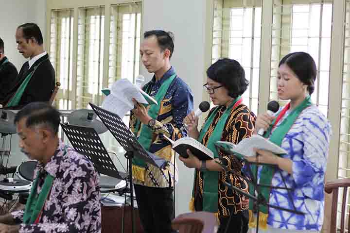 galeri, Ibadah Peneguhan Komisi Rumah Tangga GKJ Baki 2025, gereja kristen jawa, gkj, gkj baki, gereja kristen jawa baki, baki, sukoharjo, gkj klasis sukoharjo, klasis sukoharjo, klasis, sinode gkj, sinode 